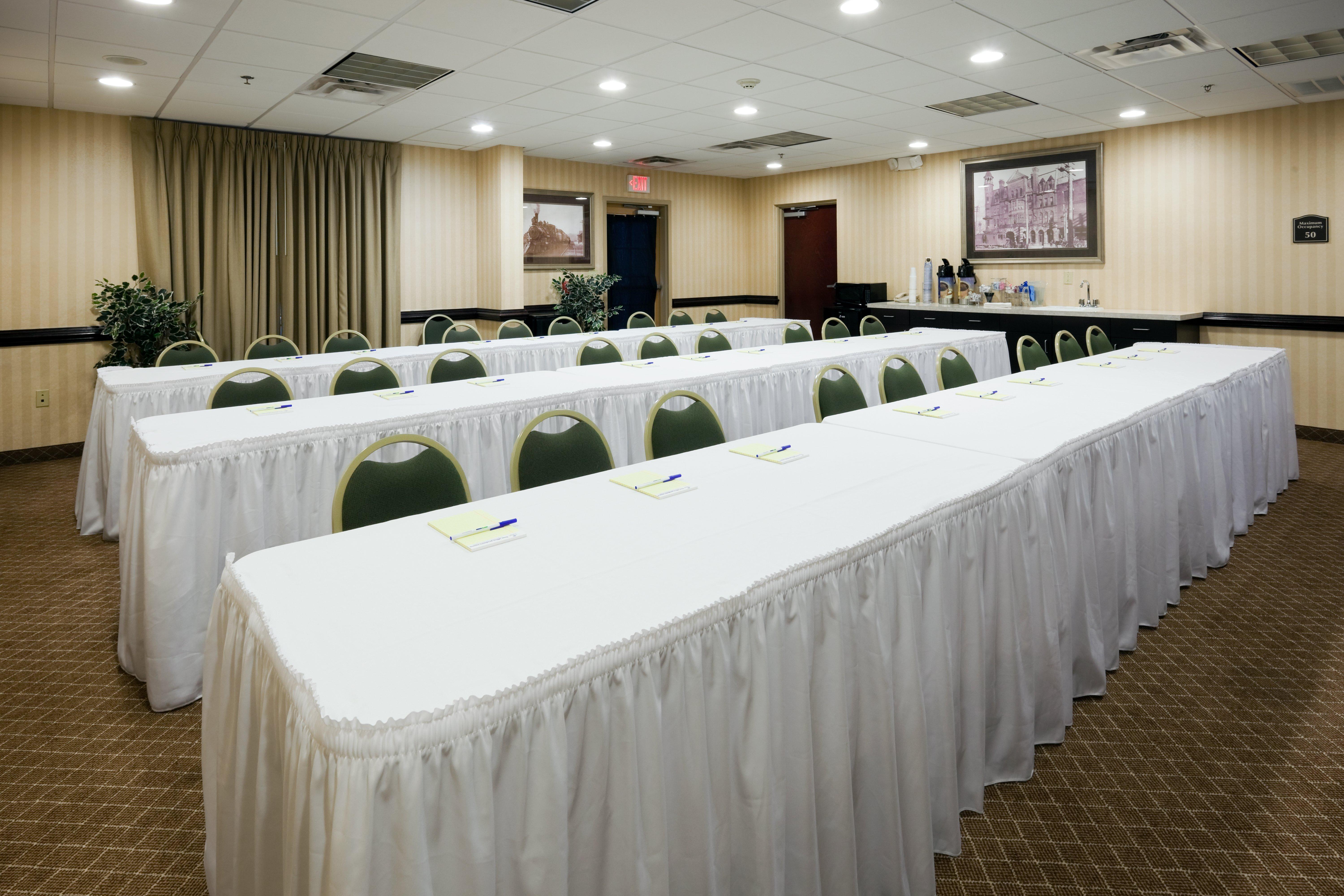 Holiday Inn Express Hotel & Suites- Gadsden By Ihg Екстериор снимка