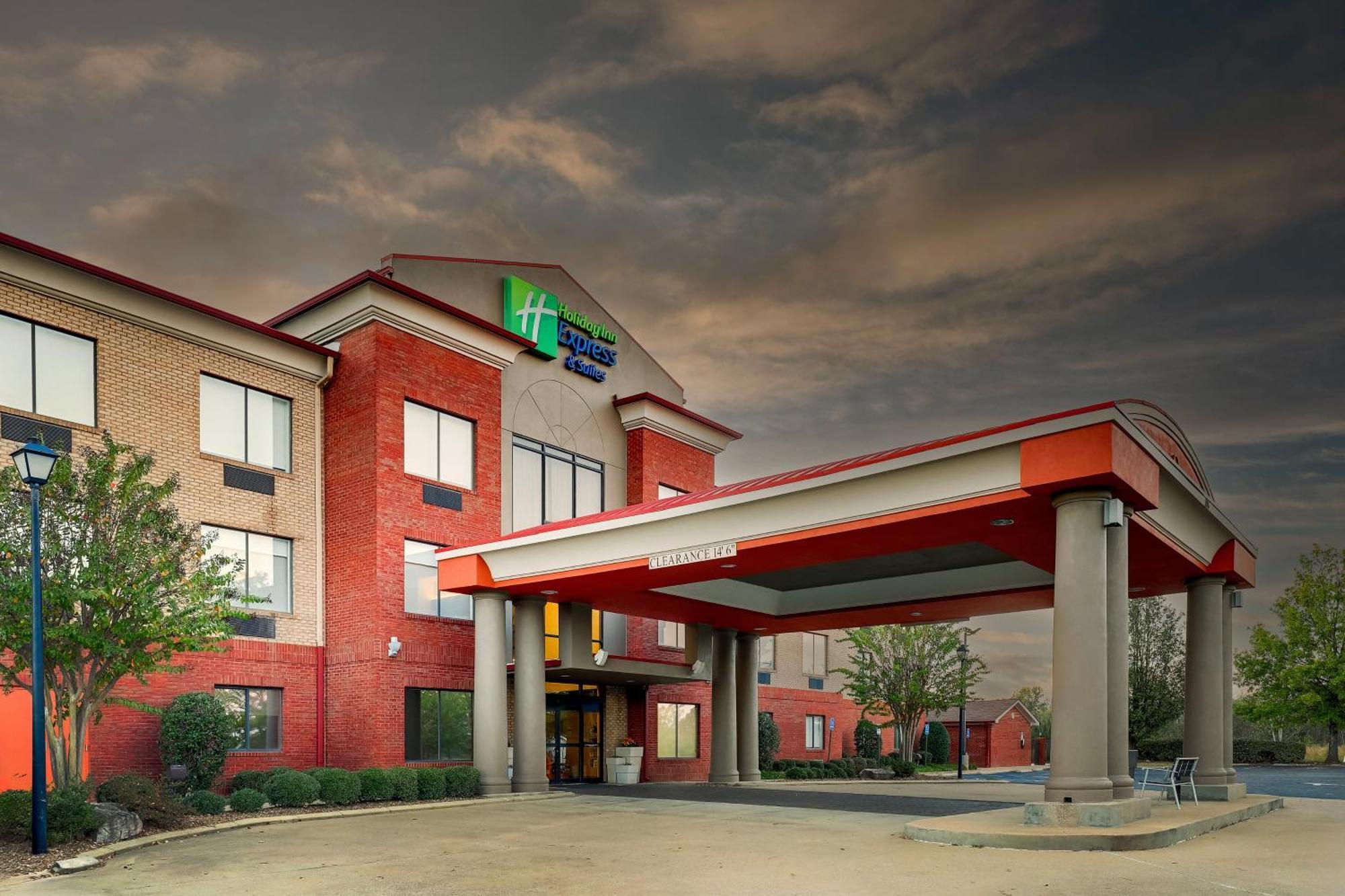 Holiday Inn Express Hotel & Suites- Gadsden By Ihg Екстериор снимка