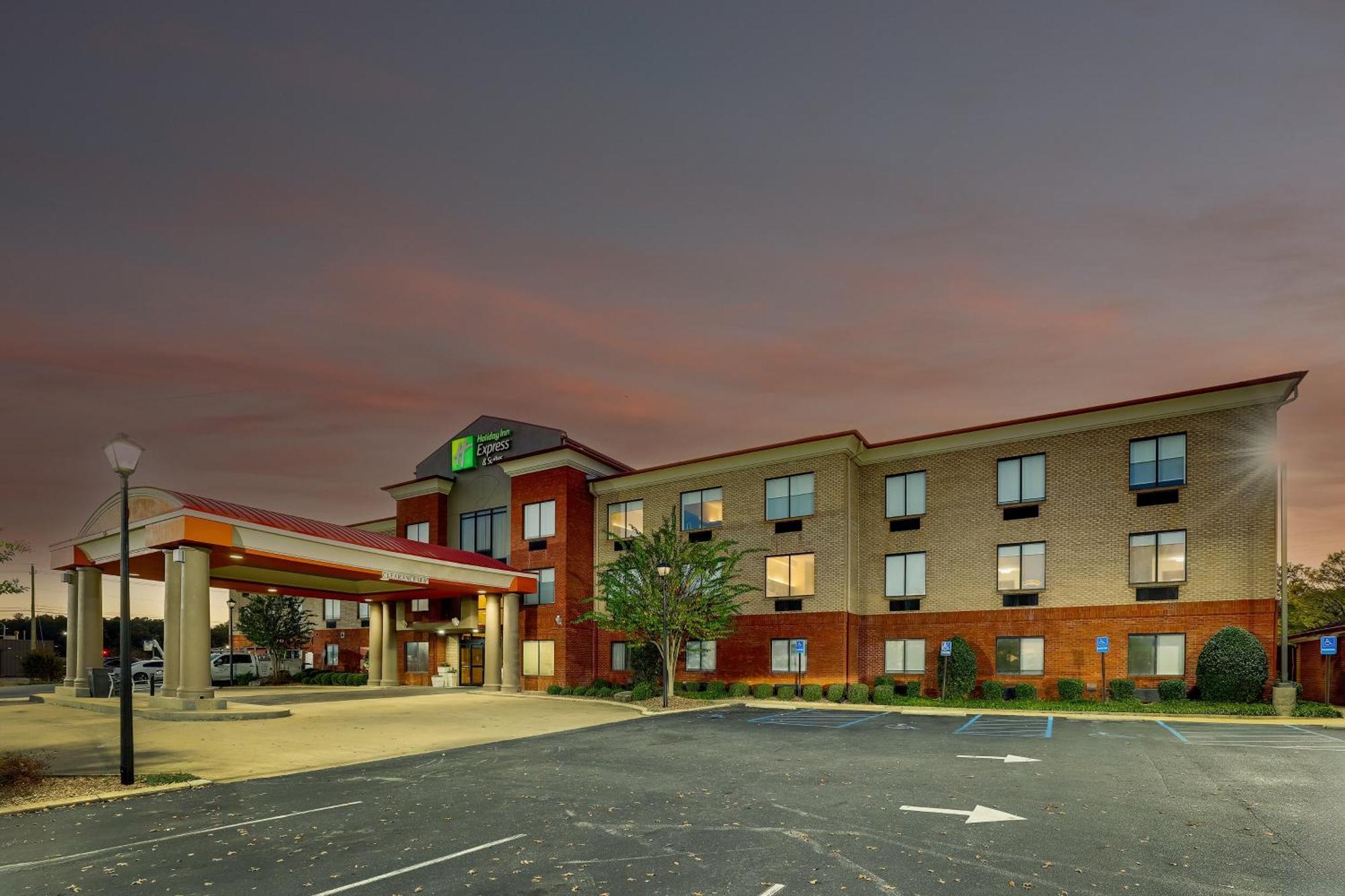 Holiday Inn Express Hotel & Suites- Gadsden By Ihg Екстериор снимка